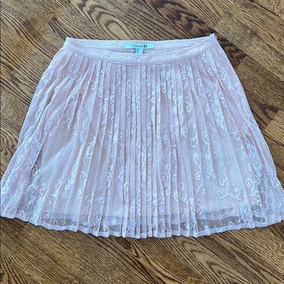 Forever 21 Pleated Skirt - Picture 1 of 2